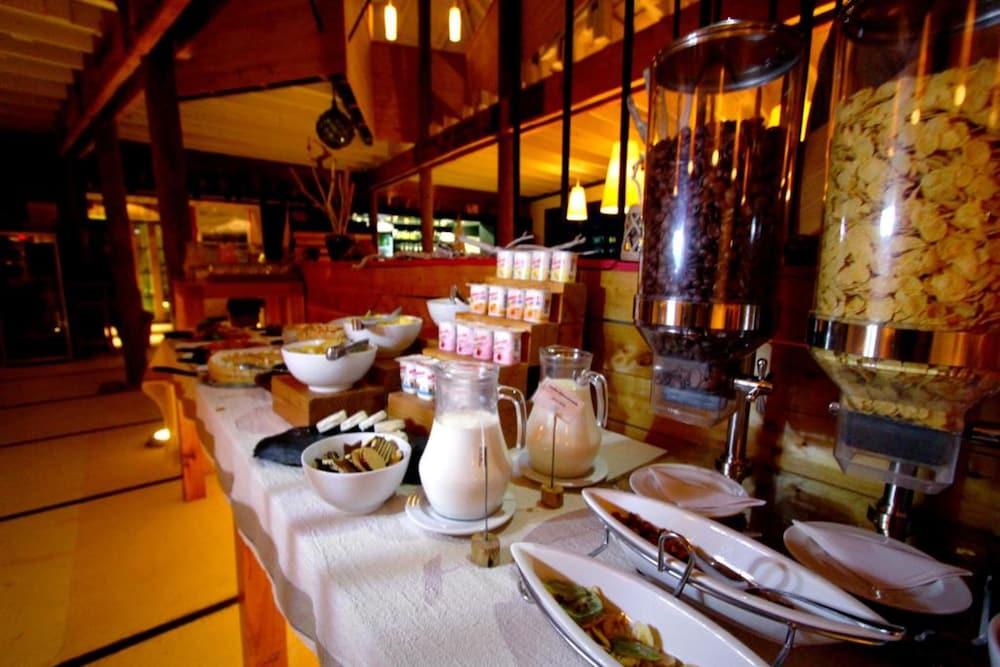 restaurant-cafeteria