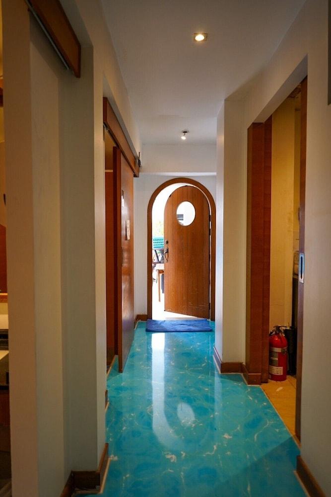 swimming pool spa