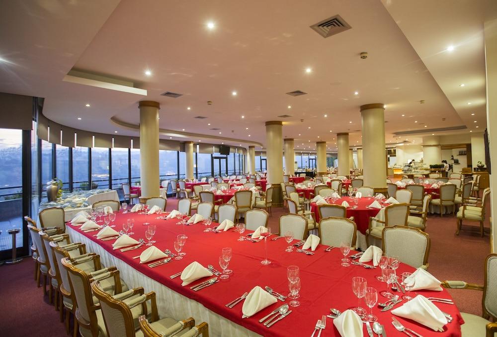 restaurant-cafeteria