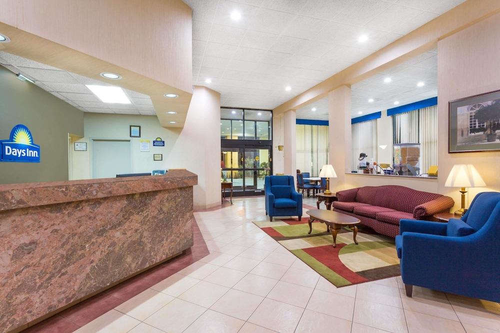 lobby