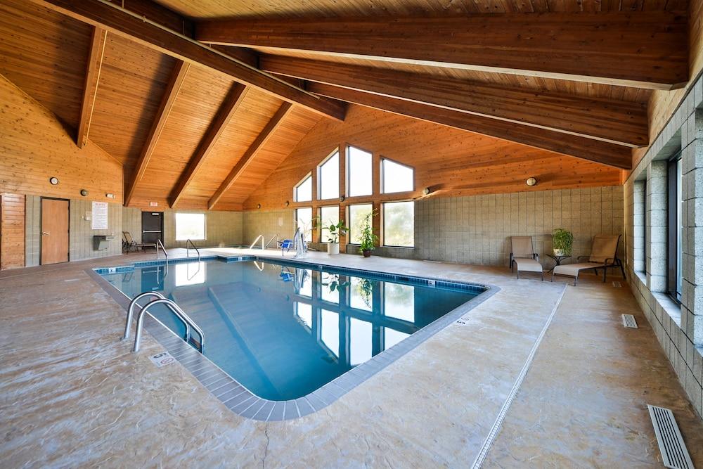 swimming pool spa