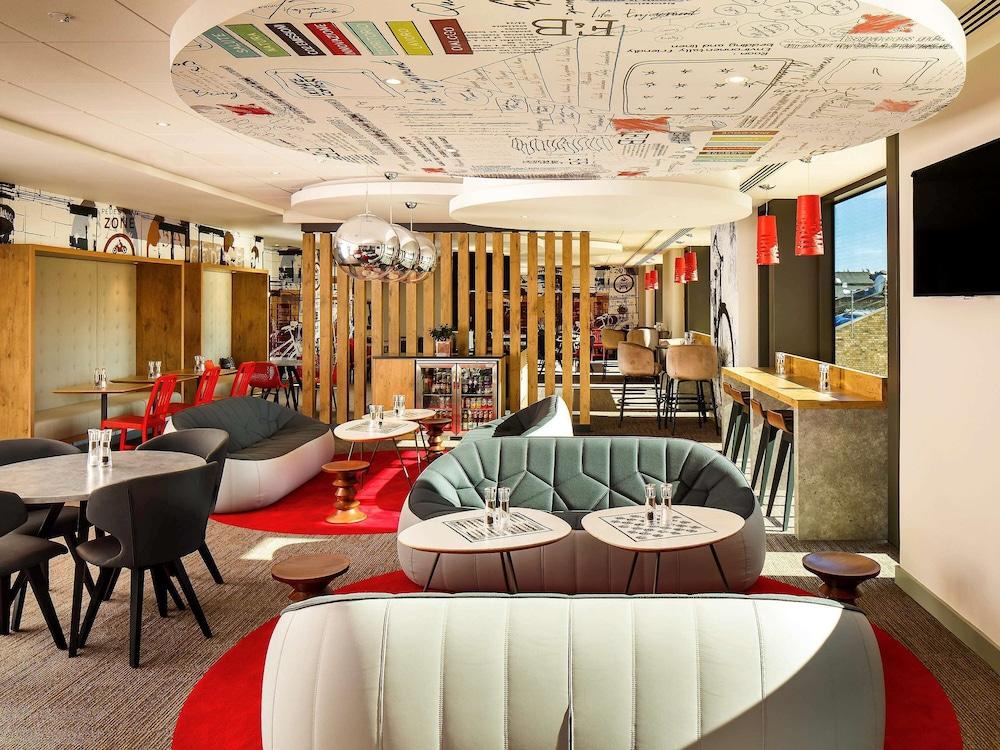 restaurant-cafeteria