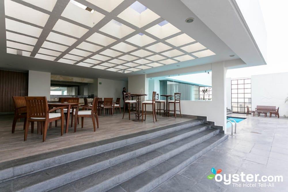 restaurant-cafeteria