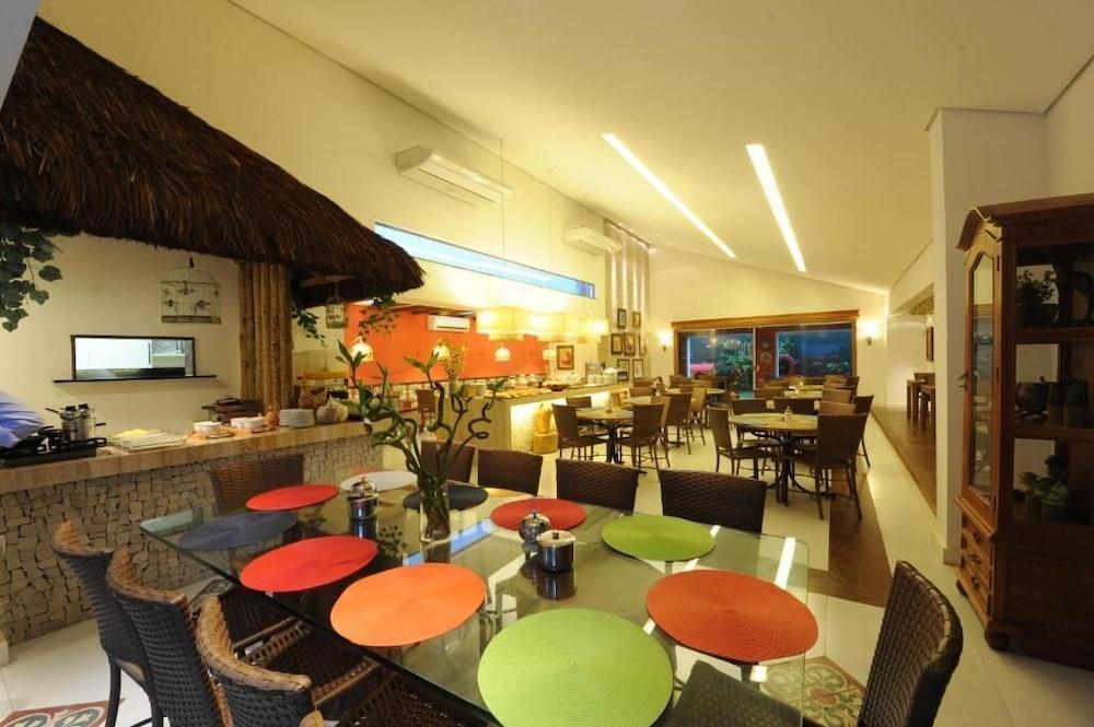 restaurant-cafeteria