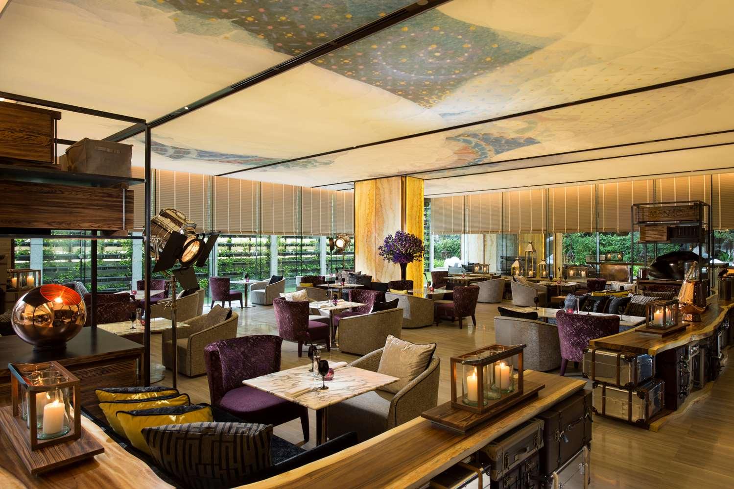 restaurant cafeteria