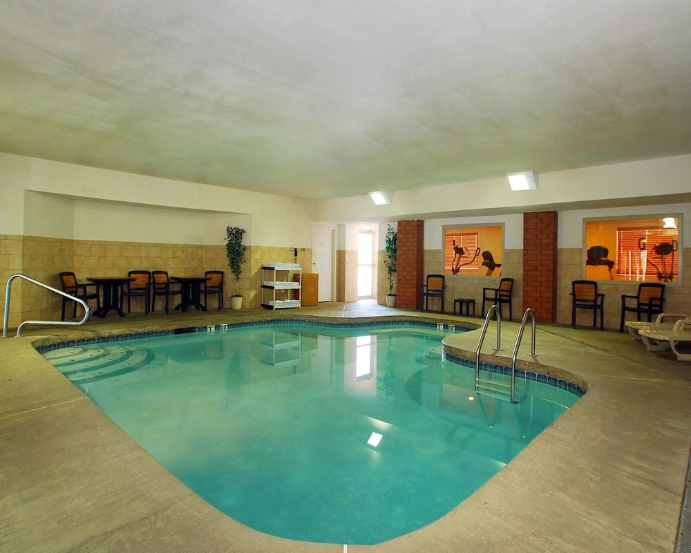 swimming pool spa