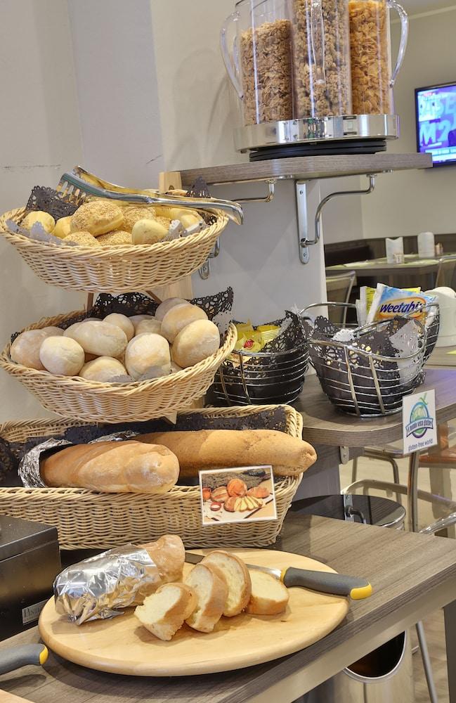 restaurant-cafeteria