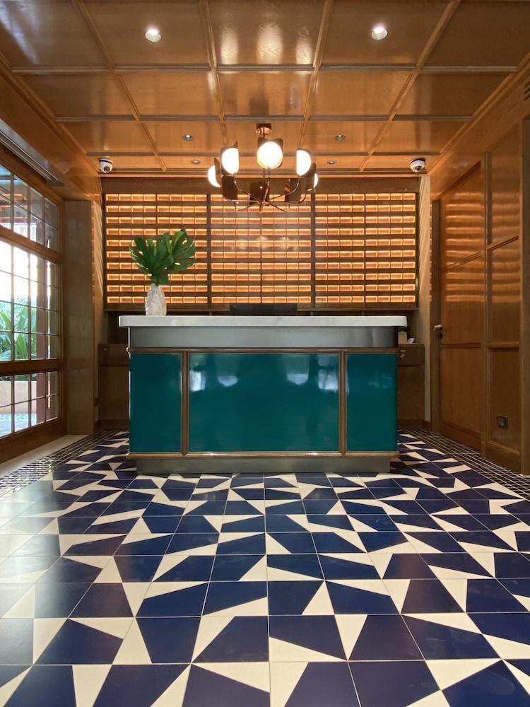 lobby
