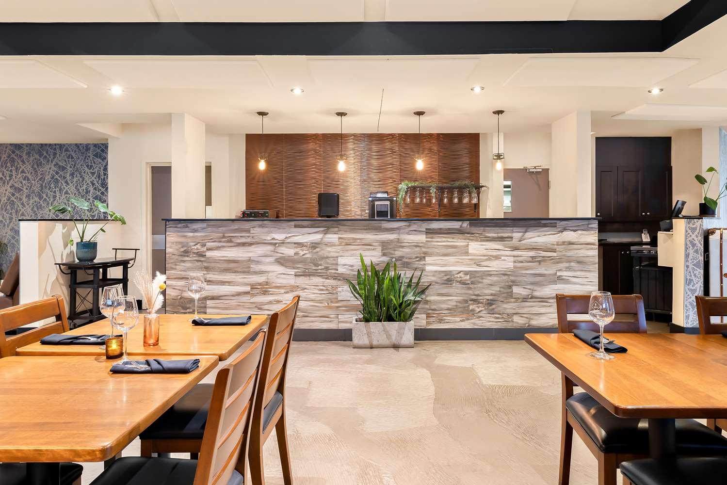 restaurant cafeteria