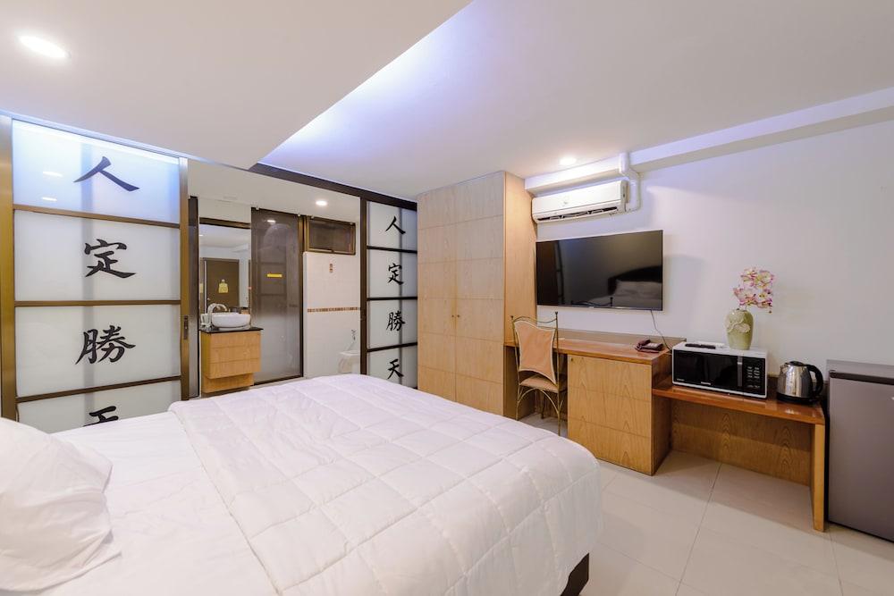 rooms