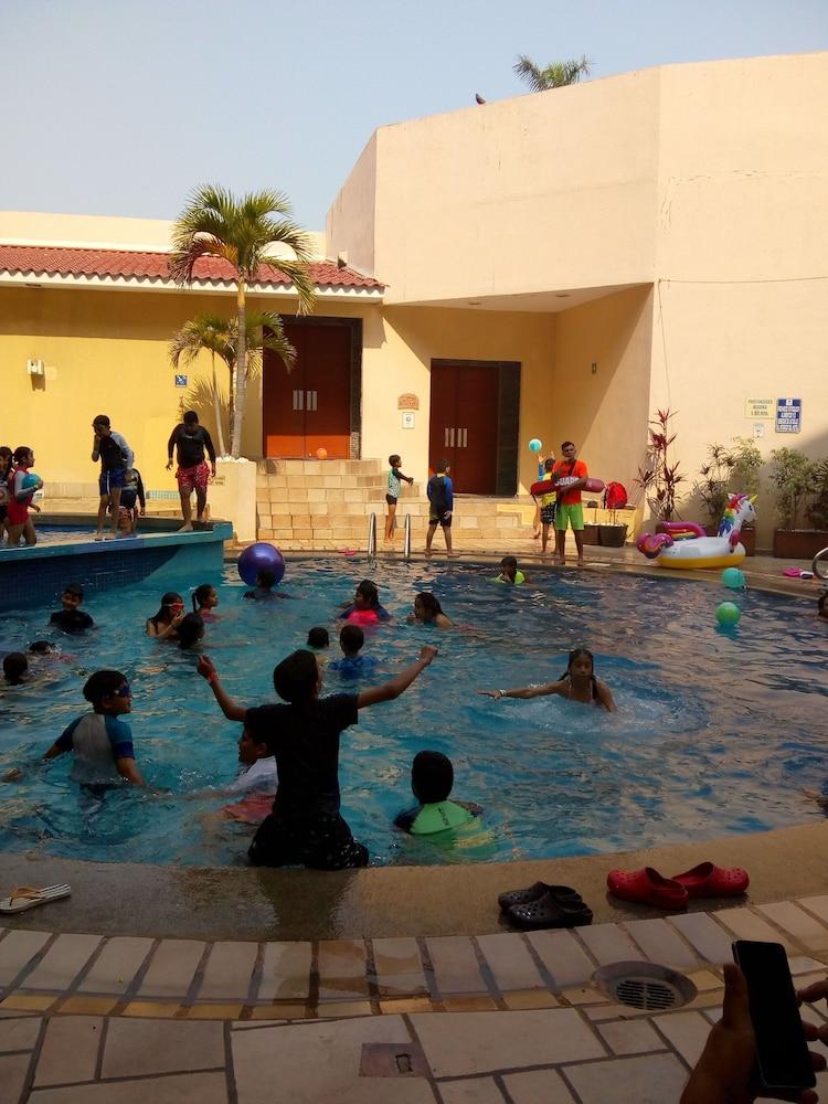 swimming pool spa
