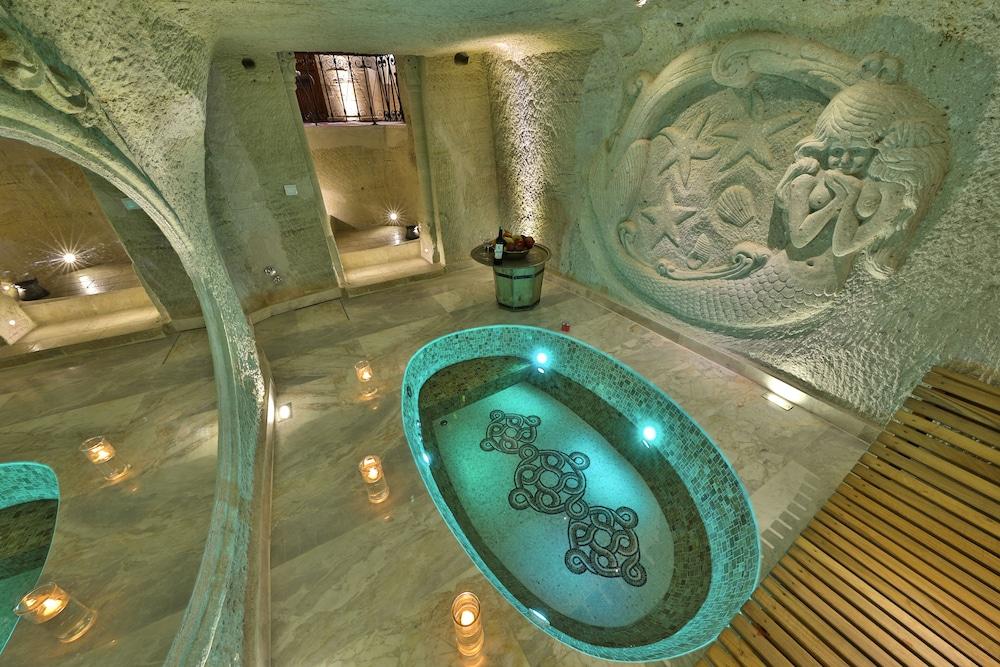 swimming pool spa