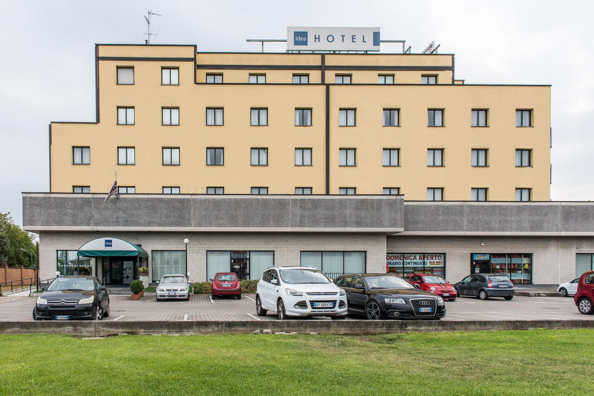 hotel