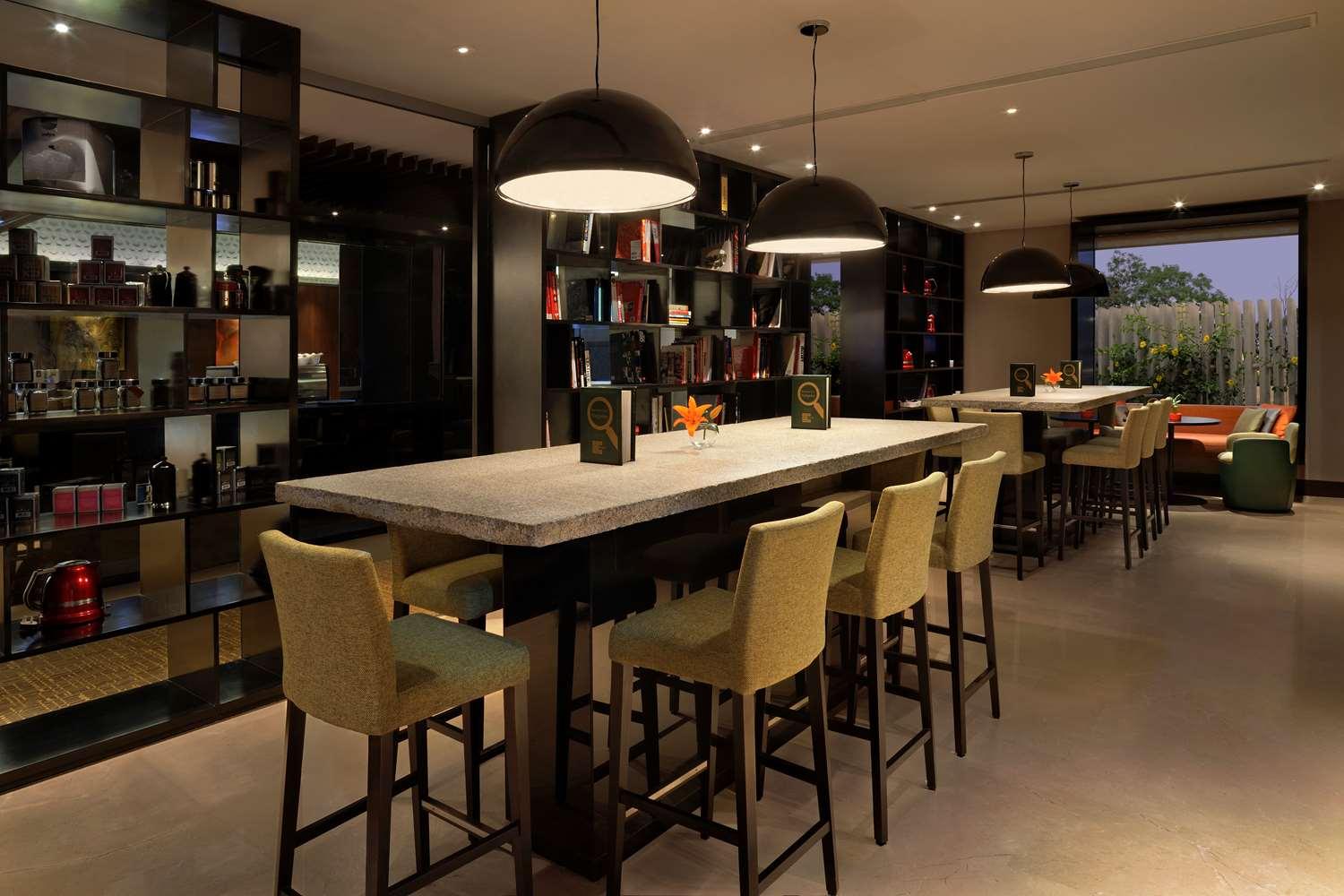 restaurant cafeteria