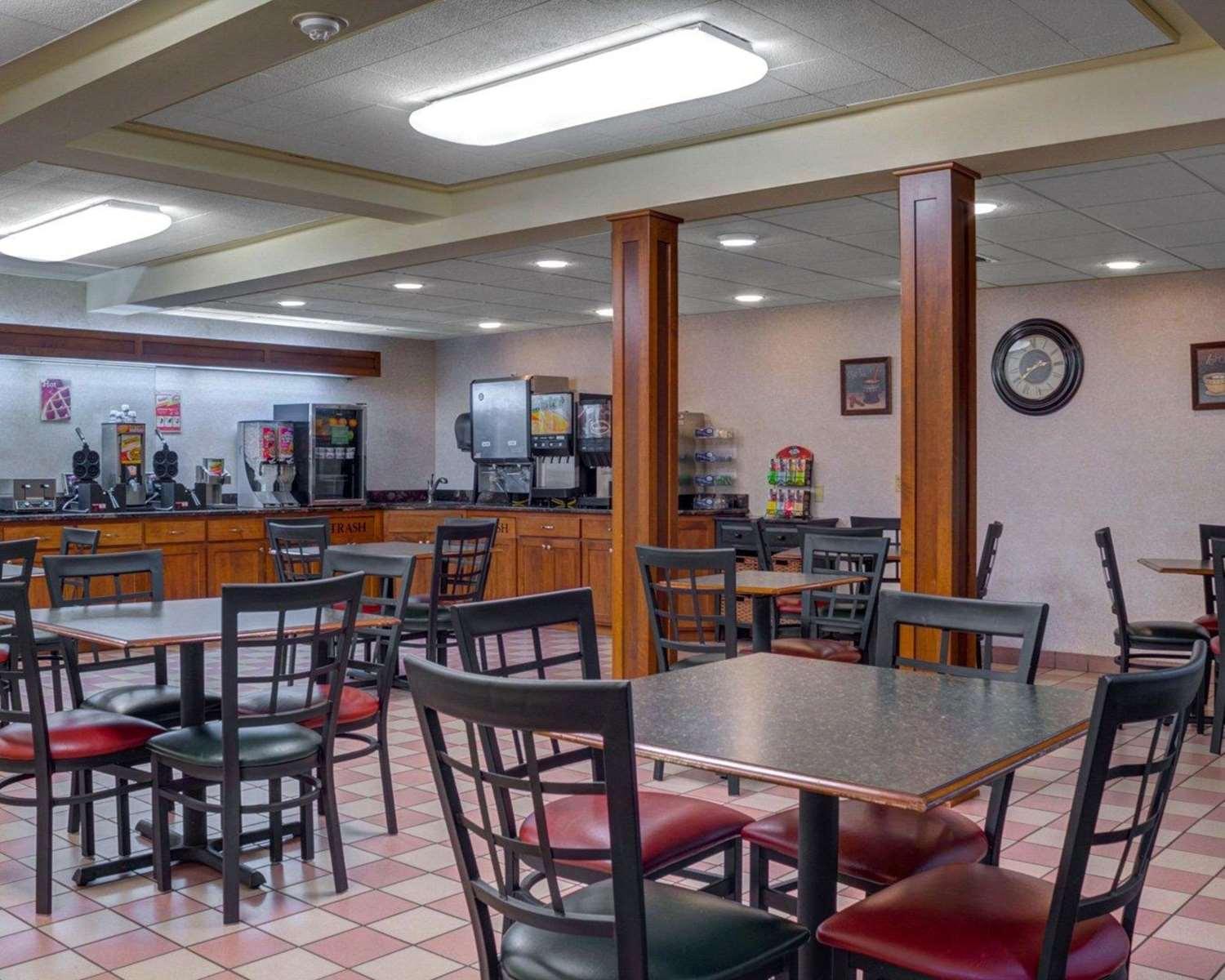 restaurant cafeteria