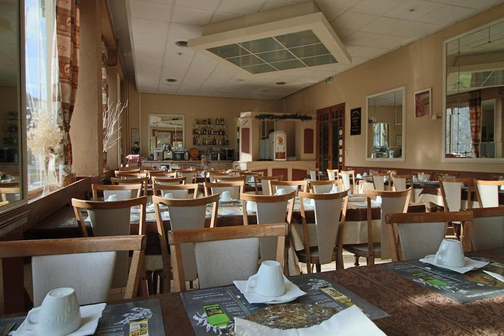 restaurant-cafeteria