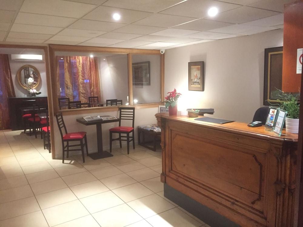 lobby