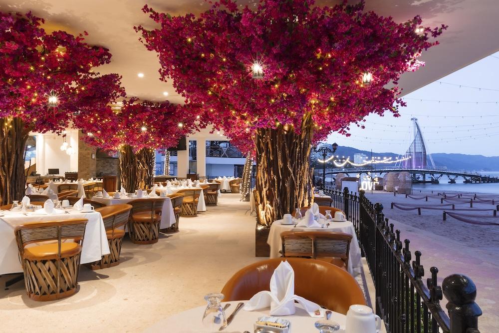 restaurant-cafeteria