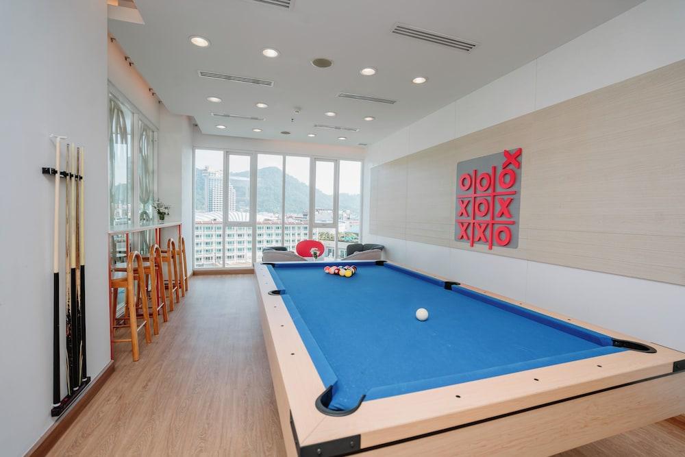 swimming pool spa