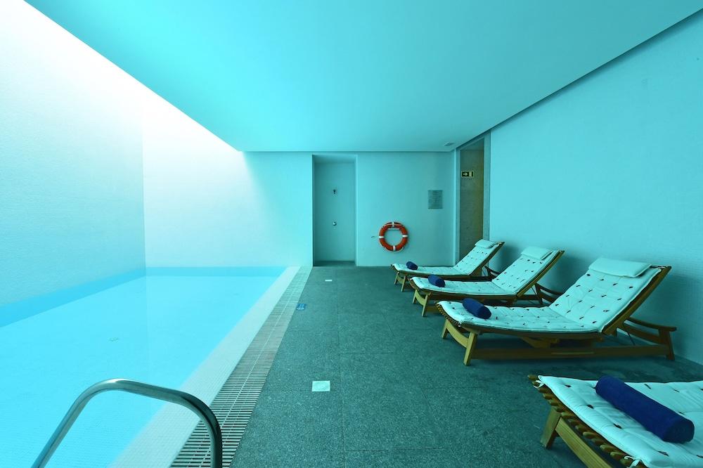 swimming pool spa
