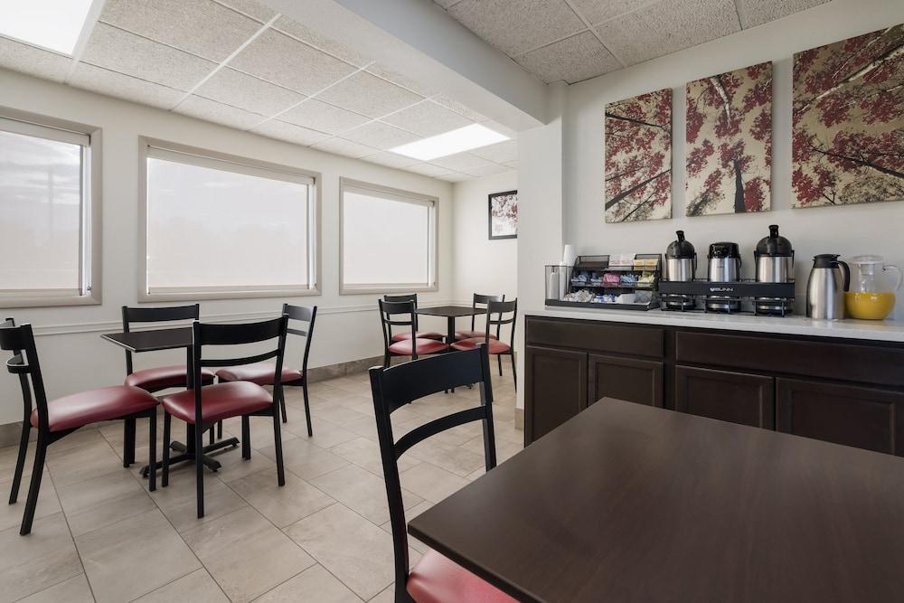 restaurant cafeteria