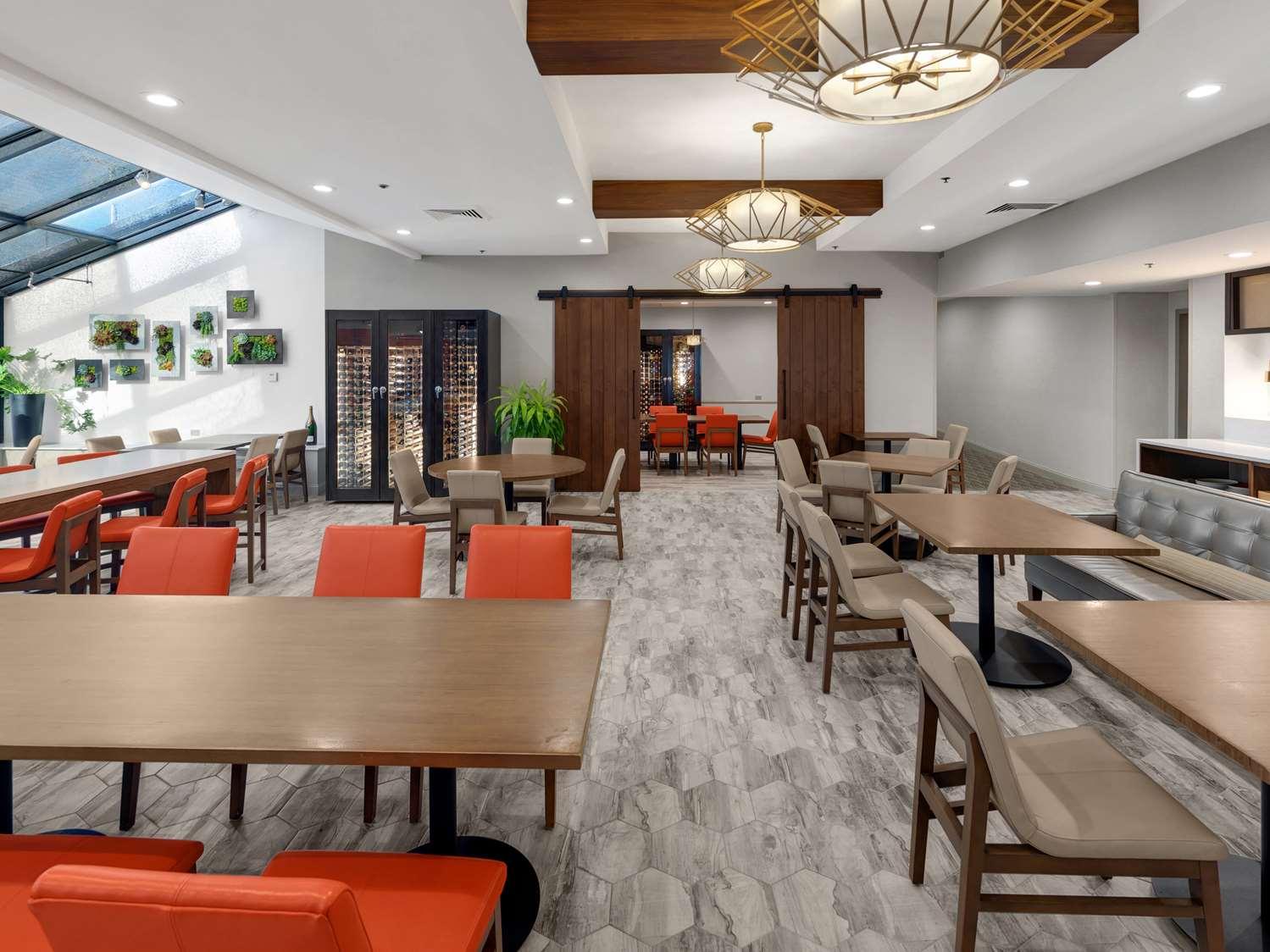 restaurant cafeteria