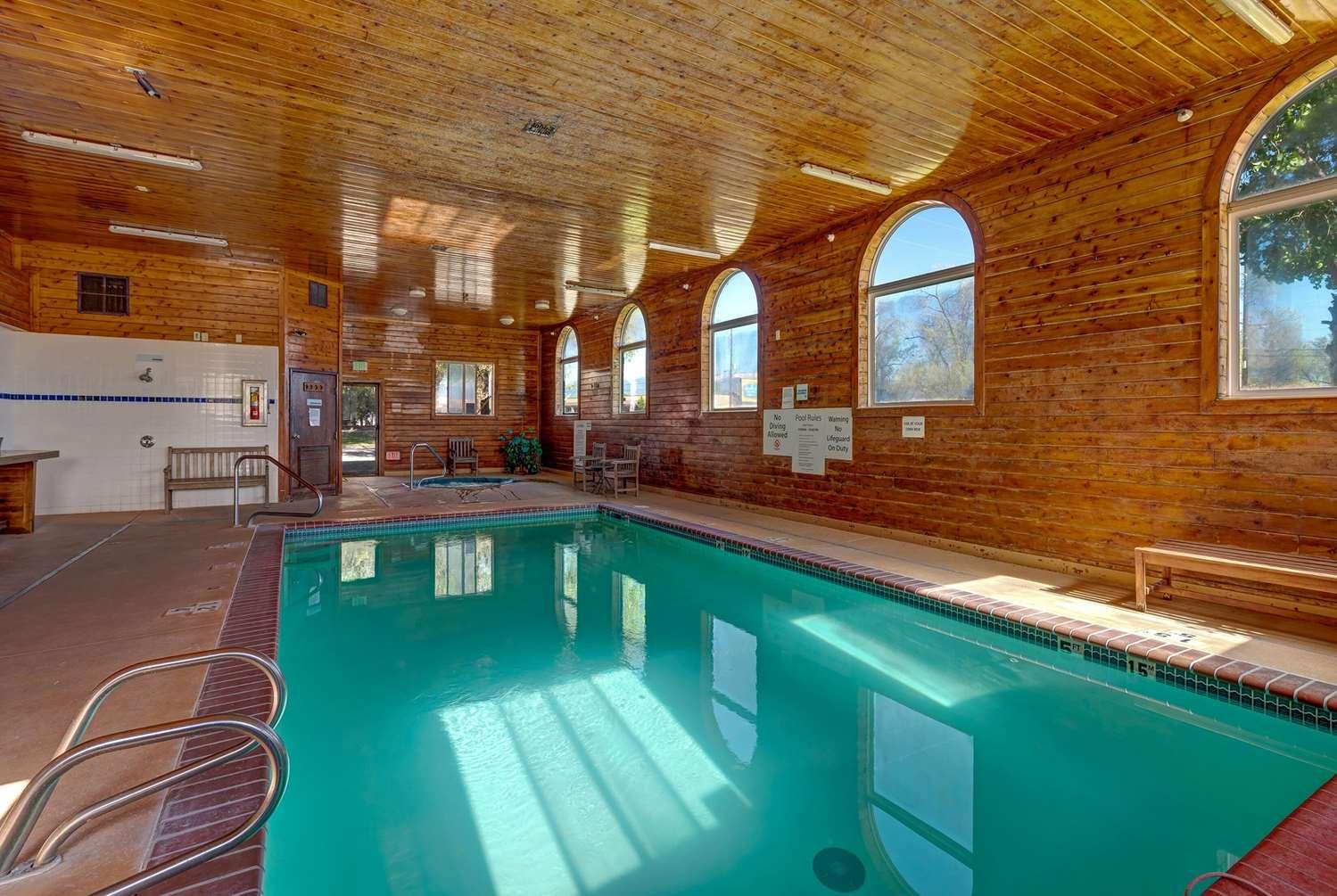 swimming pool spa