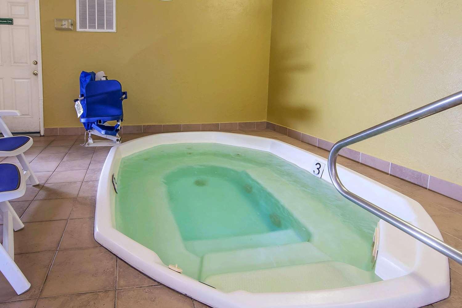 swimming pool spa