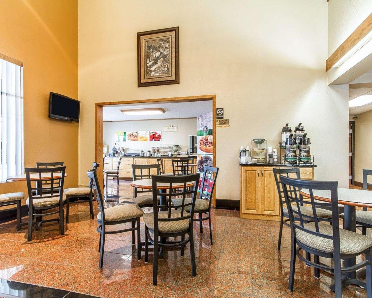 restaurant cafeteria