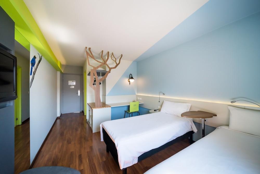 rooms