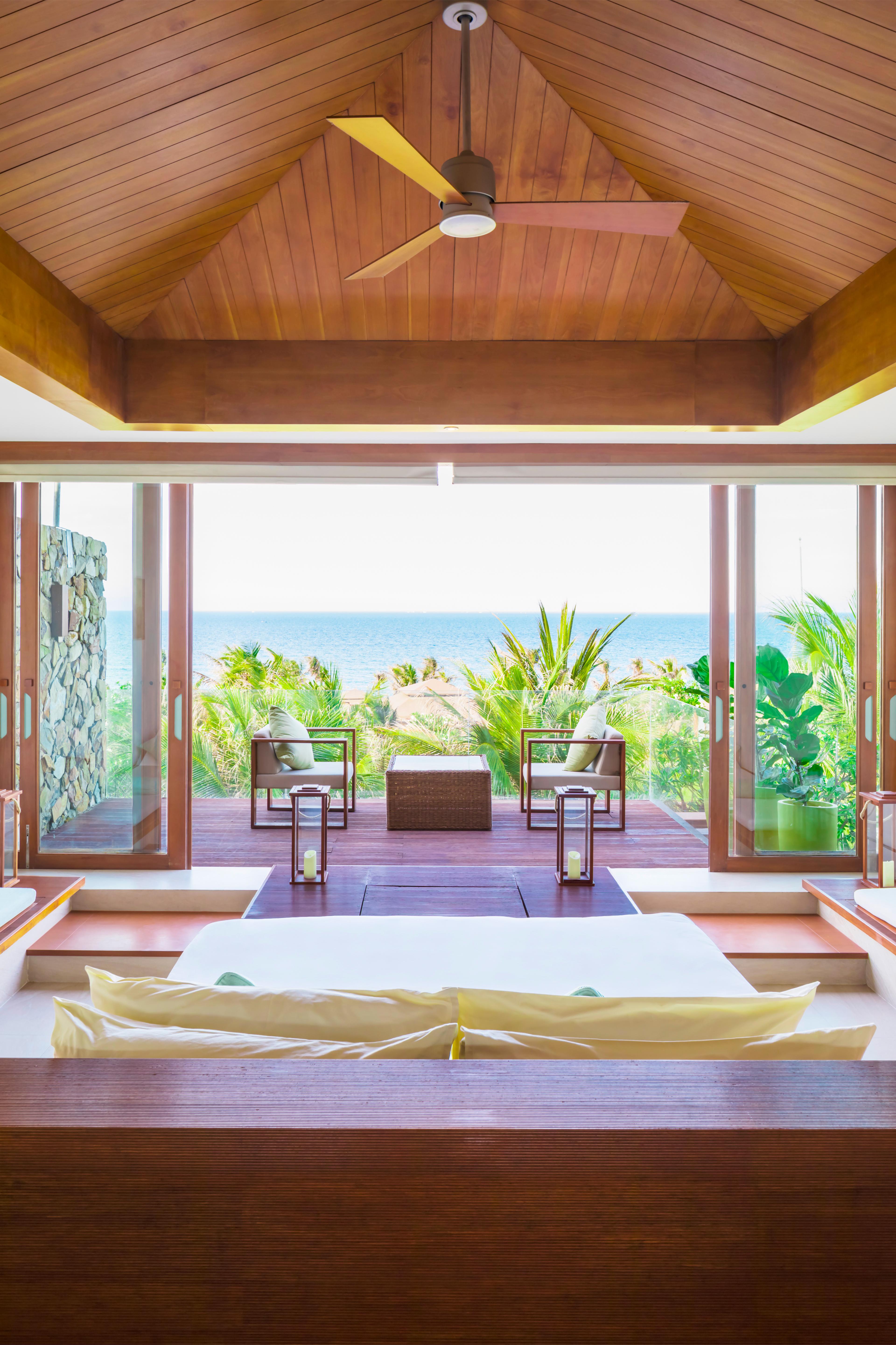 swimming pool spa