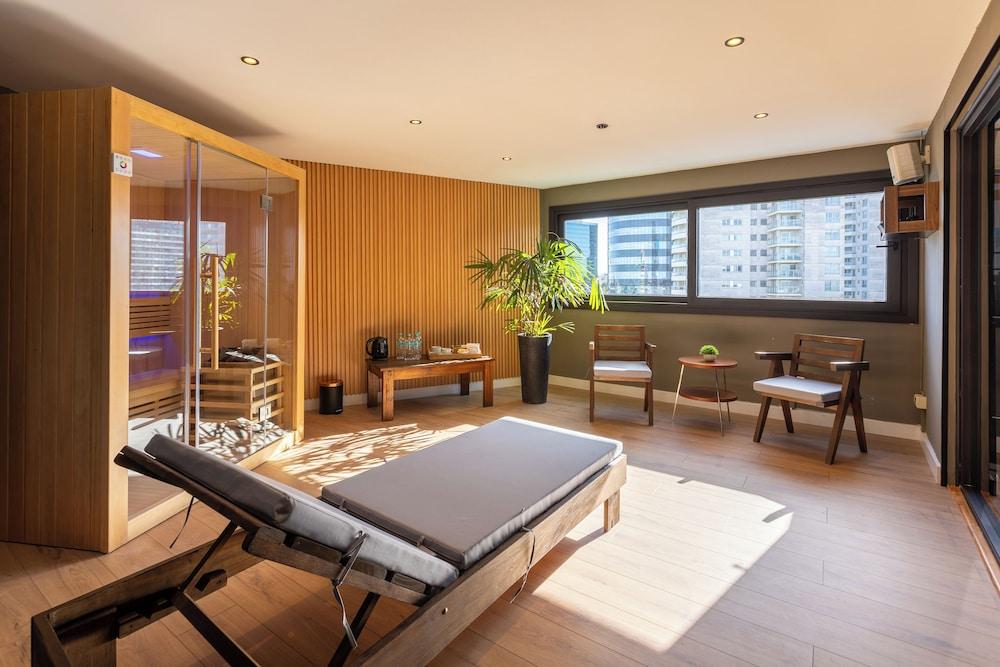 swimming pool spa