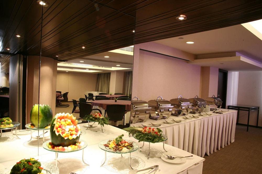 restaurant-cafeteria