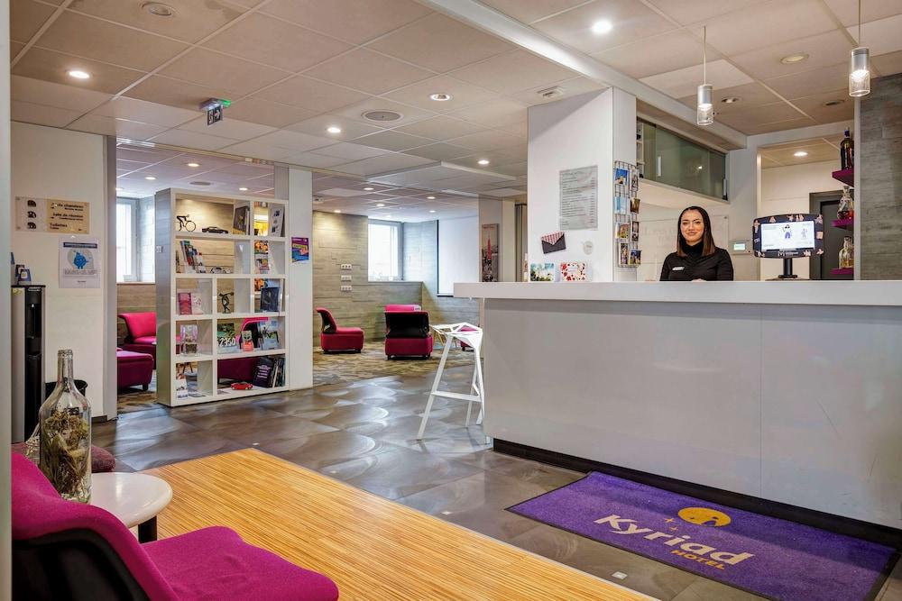 lobby