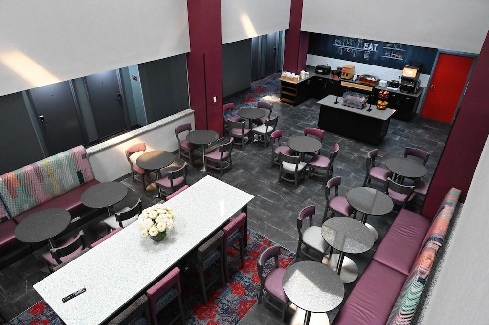 restaurant-cafeteria