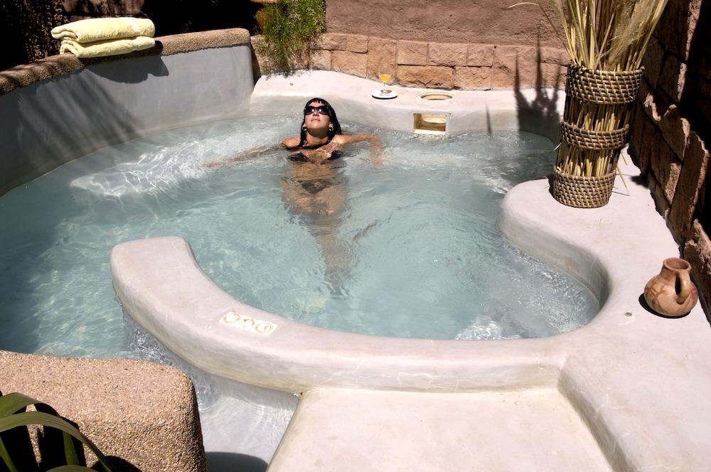 swimming pool spa