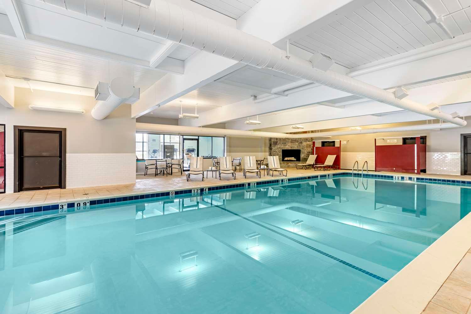 swimming pool spa