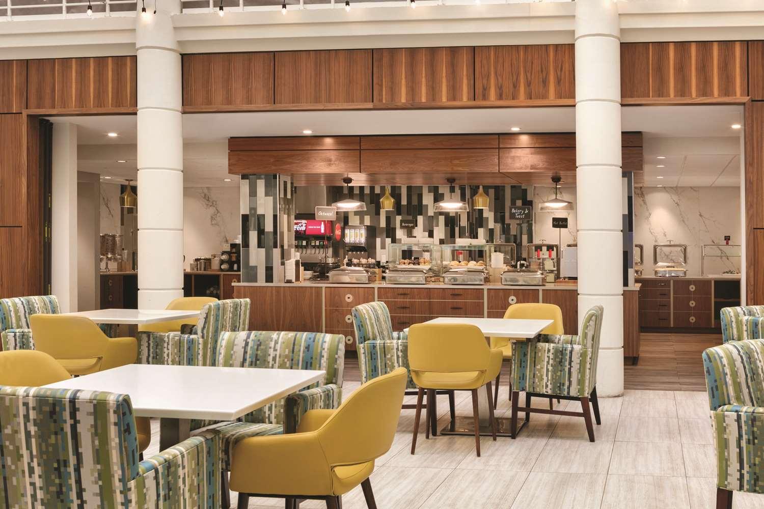 restaurant cafeteria
