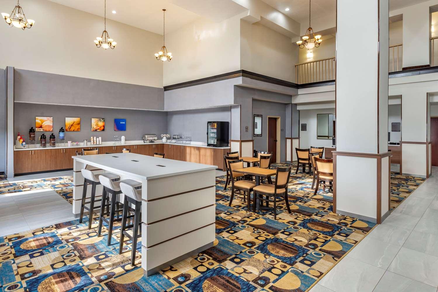 restaurant cafeteria