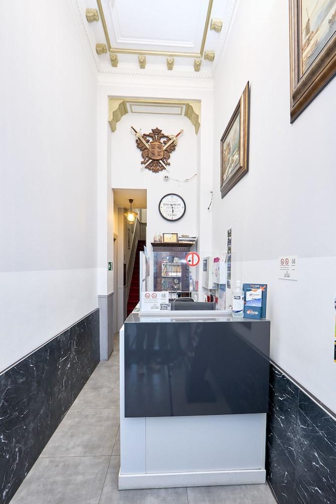 lobby