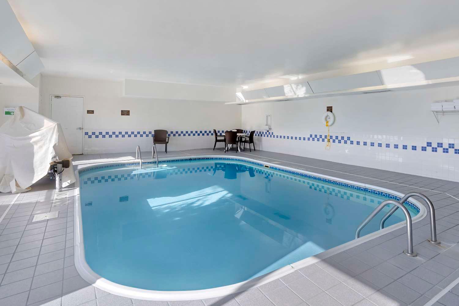 swimming pool spa