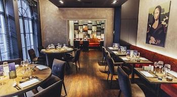 restaurant cafeteria