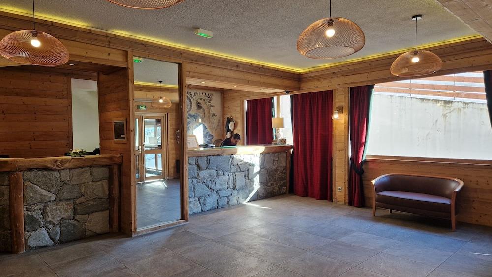lobby