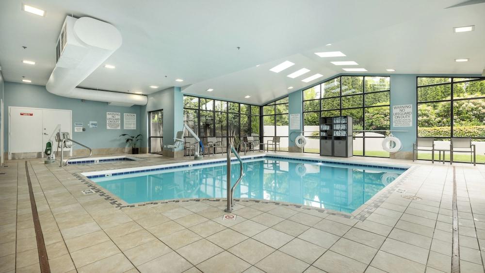 swimming pool spa