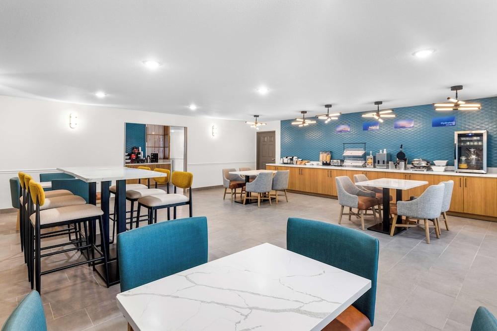 restaurant cafeteria