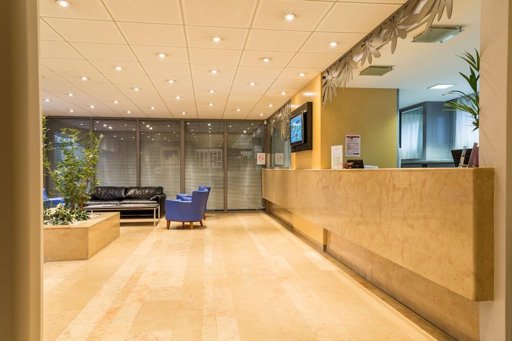 lobby