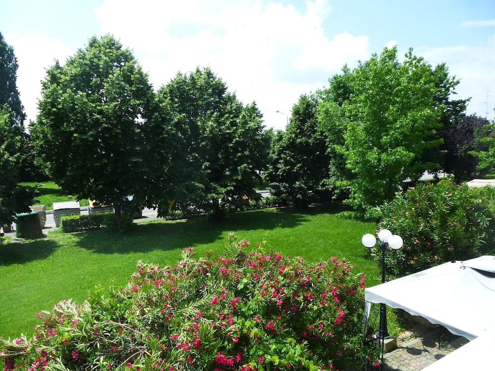 surroundings