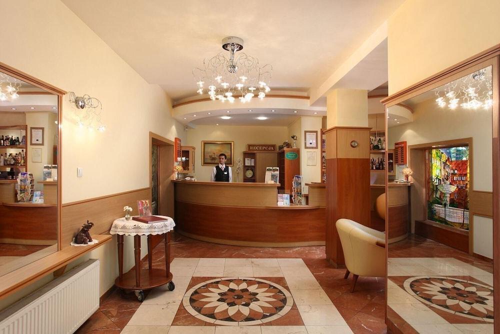 lobby