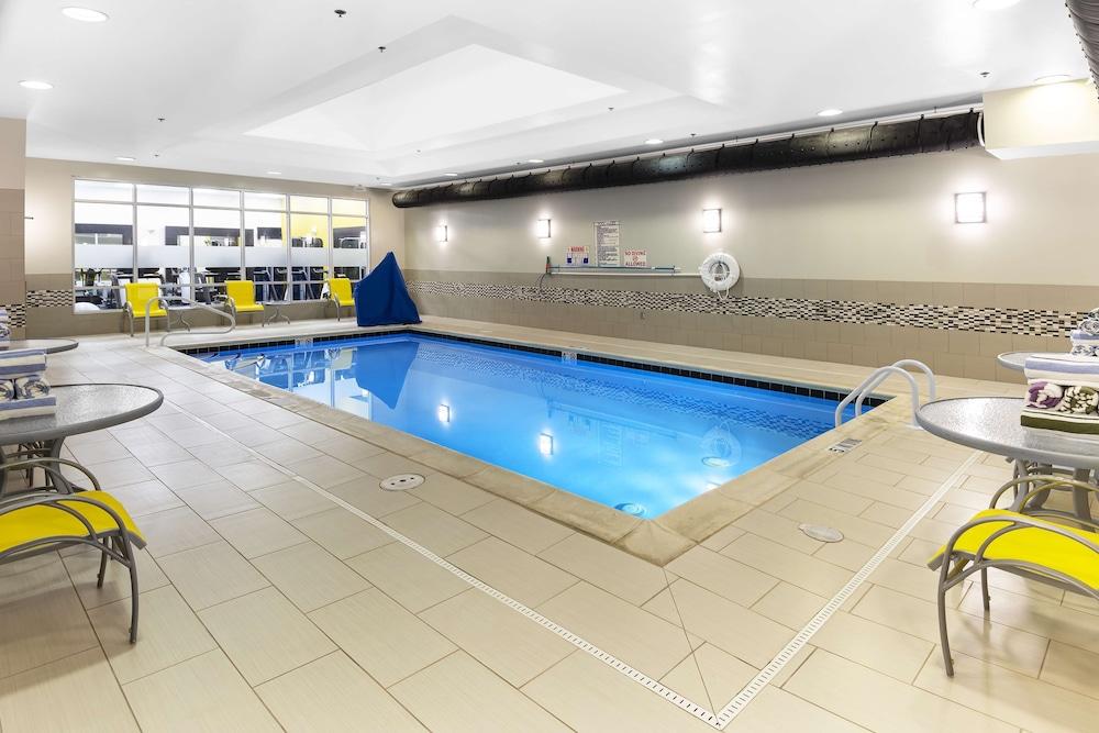 swimming pool spa
