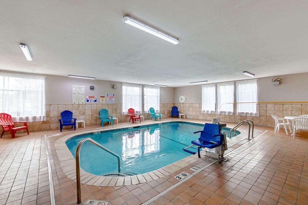 swimming pool spa